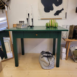 table "Dora"