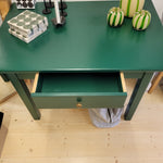 table "Dora"