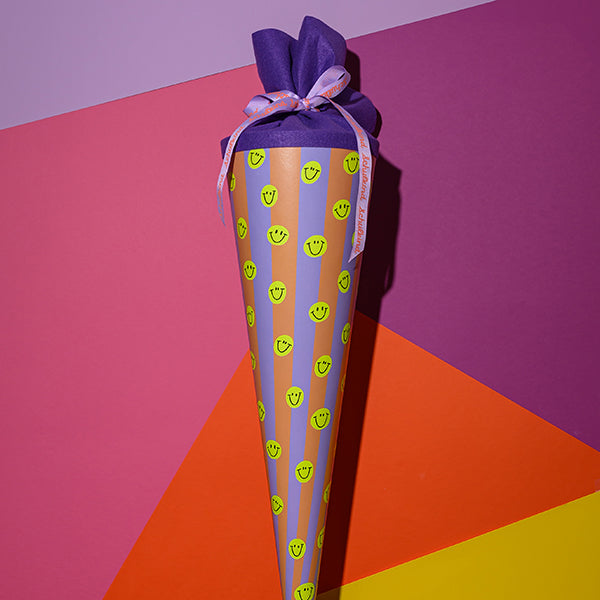 Schultüte Smile Streifen flieder 70 cm